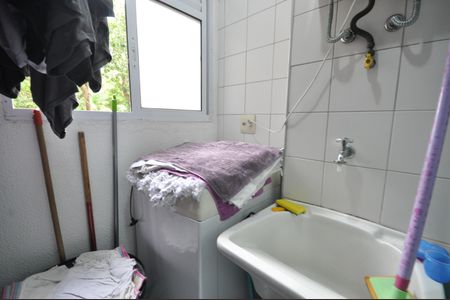 Apartamento para alugar com 65m², 3 quartos e 1 vagaÁrea de Serviço