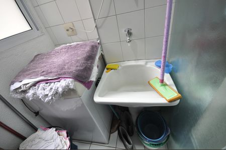 Apartamento para alugar com 65m², 3 quartos e 1 vagaÁrea de Serviço