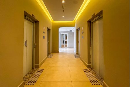 Apartamento para alugar com 70m², 2 quartos e 1 vagaHall de entrada