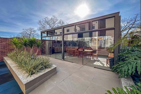 Apartamento para alugar com 70m², 2 quartos e 1 vagaÁrea comum - Churrasqueira