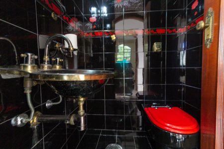 Casa à venda com 240m², 5 quartos e 3 vagasCasa 2 - Lavabo