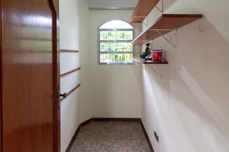 Casa à venda com 240m², 5 quartos e 3 vagasCasa 2 - Despensa