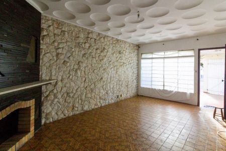 Casa à venda com 240m², 5 quartos e 3 vagasSala