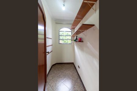 Casa à venda com 240m², 5 quartos e 3 vagasCasa 2 - Despensa