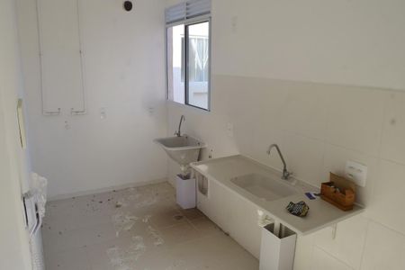 Apartamento para alugar com 52m², 2 quartos e 1 vaga Apartamento para alugar com 52m², 2 quartos e 1 vagaCozinha e Área de Serviço