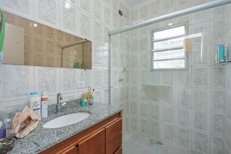 Casa para alugar com 250m², 4 quartos e 2 vagas Casa para alugar com 250m², 4 quartos e 2 vagasBanheiro da Suíte 1