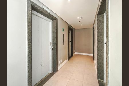 Studio para alugar com 33m², 1 quarto e sem vagaFachada e portaria