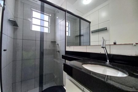Apartamento à venda com 51m², 2 quartos e 1 vaga Apartamento à venda com 51m², 2 quartos e 1 vagaBanheiro
