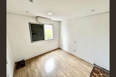 Apartamento à venda com 97m², 3 quartos e 1 vagaQuarto 2