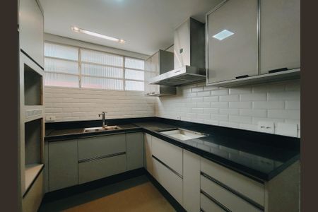 Apartamento à venda com 111m², 2 quartos e 1 vagaCozinha