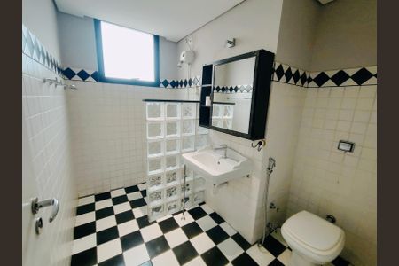 Apartamento à venda com 111m², 2 quartos e 1 vagaBanheiro