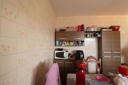 Casa à venda com 64m², 1 quarto e sem vagaCozinha e Área de Serviço
