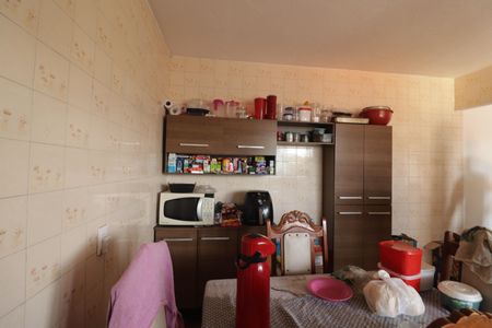 Casa à venda com 64m², 1 quarto e sem vagaCozinha e Área de Serviço