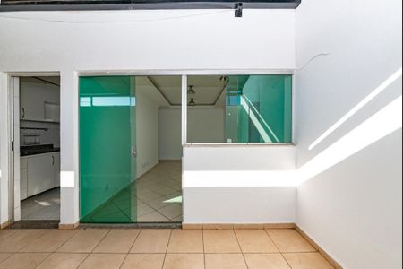 Apartamento à venda com 110m², 2 quartos e 2 vagasVaranda da Sala