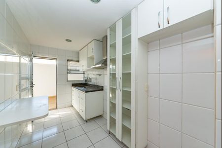 Apartamento à venda com 110m², 2 quartos e 2 vagasCozinha