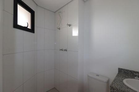 Apartamento à venda com 82m², 3 quartos e 3 vagasBanheiro da Suíte