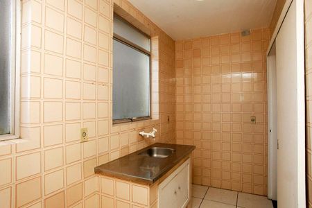 Cozinha e Área de Serviço de apartamento à venda com 1 quarto, 35m² em São João, Porto Alegre