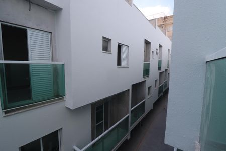 Casa de condomínio à venda com 129m², 3 quartos e 2 vagasVaranda da suíte