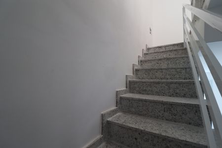 Escada de casa de condomínio à venda com 3 quartos, 129m² em Vila Metalúrgica, Santo André