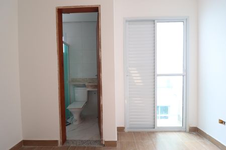 Casa de condomínio à venda com 129m², 3 quartos e 2 vagasSuíte