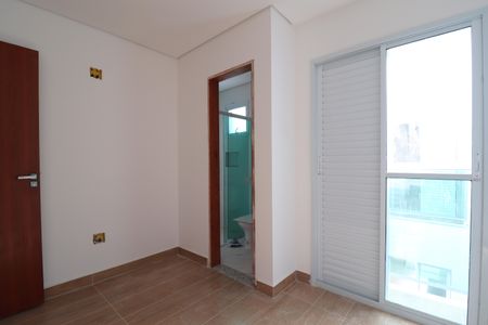 Casa de condomínio à venda com 129m², 3 quartos e 2 vagasSuíte