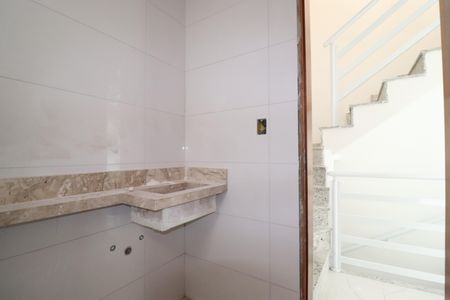 Casa de condomínio à venda com 127m², 3 quartos e 1 vagaLavabo 2