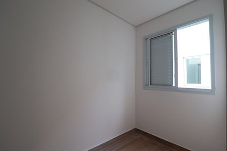 Casa de condomínio à venda com 127m², 3 quartos e 1 vagaQuarto 2