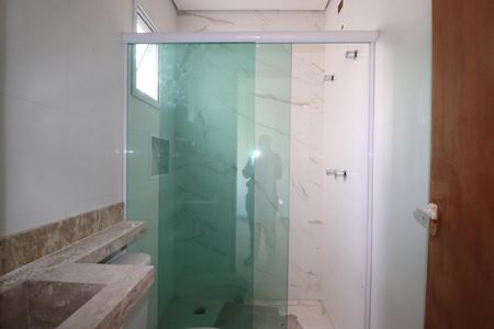 Casa de condomínio à venda com 117m², 2 quartos e 1 vagaBanheiro da Suíte 2