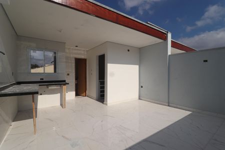 Casa de condomínio à venda com 117m², 2 quartos e 1 vagaCobertura