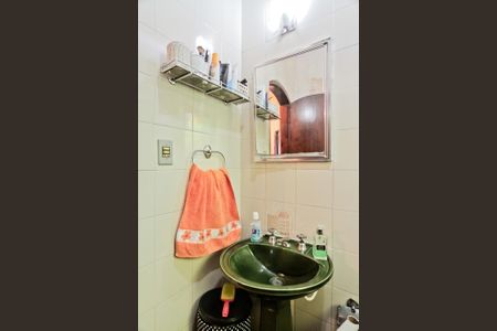 Casa à venda com 150m², 2 quartos e 3 vagasBanheiro