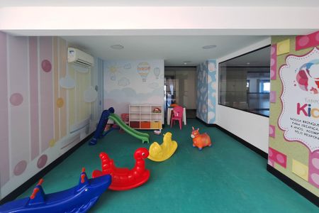 Apartamento à venda com 155m², 4 quartos e 1 vagaÁrea comum