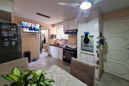 Apartamento à venda com 155m², 4 quartos e 1 vagaCozinha