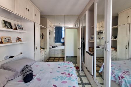 Apartamento à venda com 155m², 4 quartos e 1 vagaQuarto 2