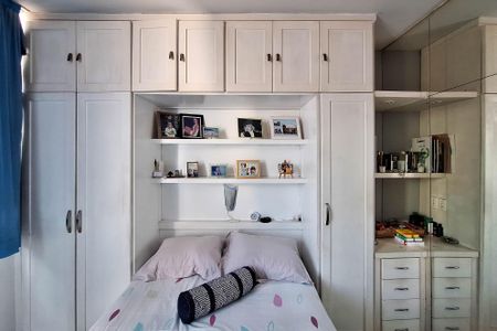 Apartamento à venda com 155m², 4 quartos e 1 vagaQuarto 2