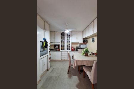 Apartamento à venda com 155m², 4 quartos e 1 vagaCozinha