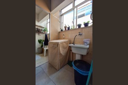 Apartamento à venda com 155m², 4 quartos e 1 vagaÁrea de Serviço