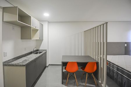 Apartamento para alugar com 33m², 1 quarto e 1 vagaStudio