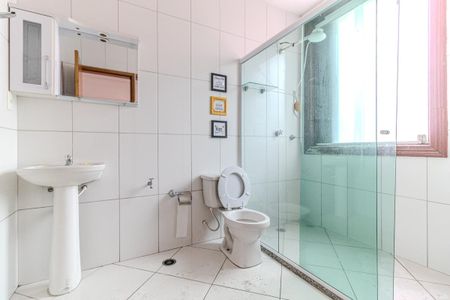 Banheiro de apartamento para alugar com 1 quarto, 51m² em República, São Paulo