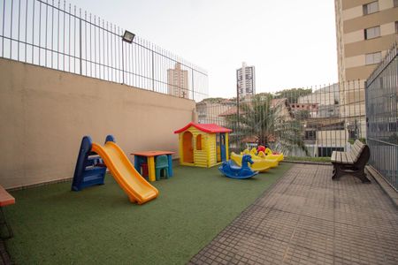 Apartamento à venda com 52m², 2 quartos e 1 vaga Apartamento à venda com 52m², 2 quartos e 1 vagaÁrea comum - Playground