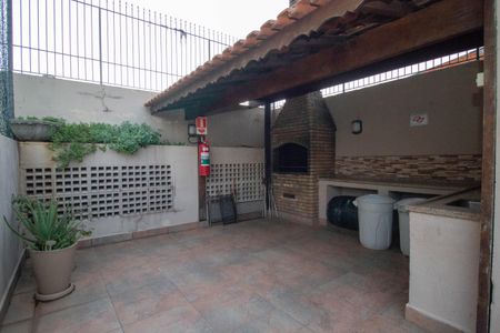 Apartamento à venda com 52m², 2 quartos e 1 vaga Apartamento à venda com 52m², 2 quartos e 1 vagaÁrea comum - Churrasqueira