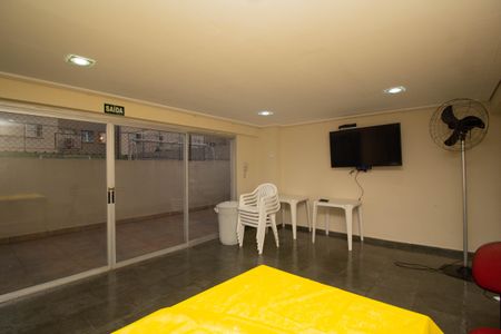 Apartamento à venda com 52m², 2 quartos e 1 vaga Apartamento à venda com 52m², 2 quartos e 1 vagaÁrea comum - Salão de festas