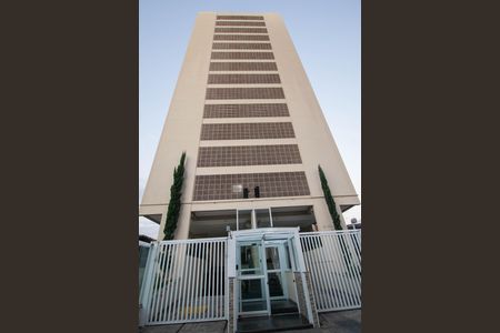 Apartamento à venda com 52m², 2 quartos e 1 vaga Apartamento à venda com 52m², 2 quartos e 1 vagaFachada