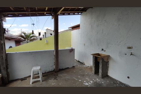 Casa para alugar com 92m², 2 quartos e 2 vagasÁrea de Serviço