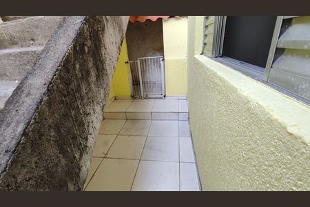 Casa para alugar com 92m², 2 quartos e 2 vagasQuintal