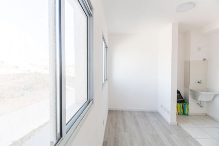Sala de apartamento para alugar com 2 quartos, 35m² em Vila Sul Americana, Carapicuíba