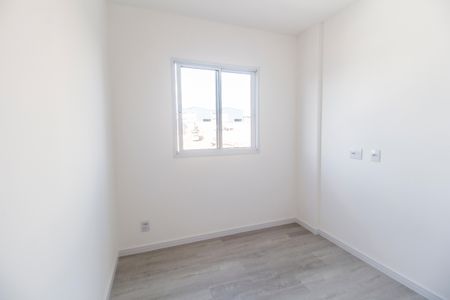 Quarto 1 de apartamento para alugar com 2 quartos, 35m² em Vila Sul Americana, Carapicuíba