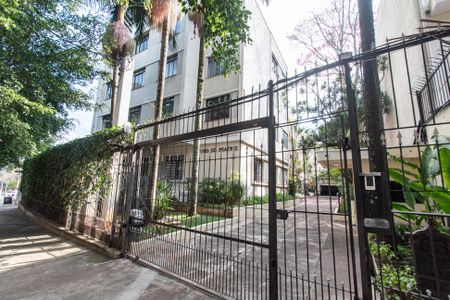 Apartamento para alugar com 93m², 2 quartos e 1 vaga Apartamento para alugar com 93m², 2 quartos e 1 vagaFachada