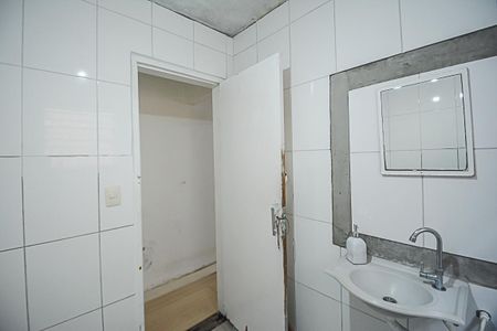 Casa à venda com 130m², 2 quartos e 1 vagaBanheiro 2