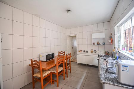 Casa à venda com 130m², 2 quartos e 1 vagaCozinha