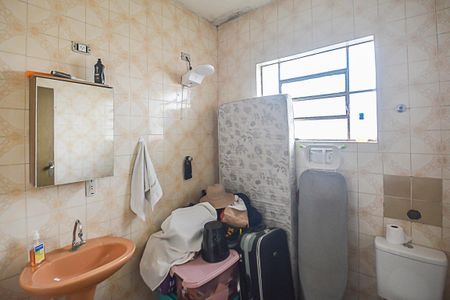Casa à venda com 130m², 2 quartos e 1 vagaBanheiro 1